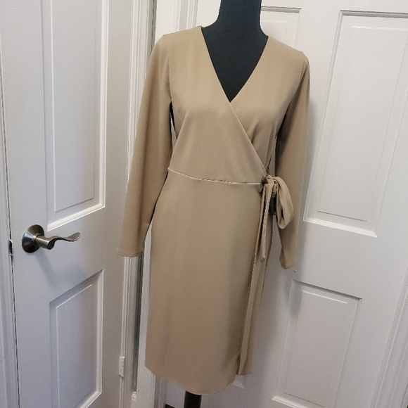 Alfani Beige Belted Wrap Long sleeve Surplice Neckline Wrap Dress Size SP - Picture 1 of 12